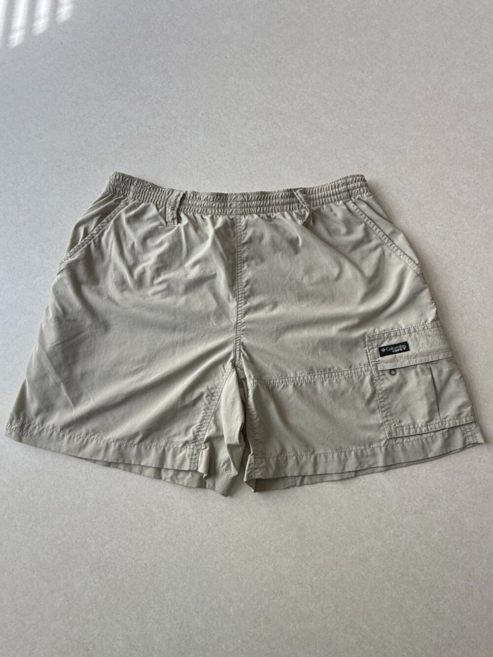 Columbia GRT Women's Cargo Shorts Khaki Outdoor Hiking Size S